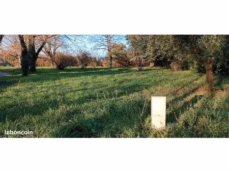 terrain 580 m² saint laurent d arce