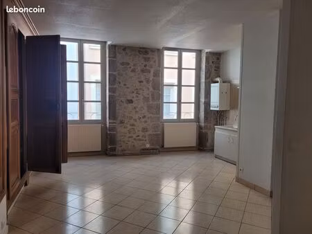 appartement t2 en centre-ville de crest