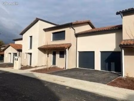 maison 4 pièces 77 m²