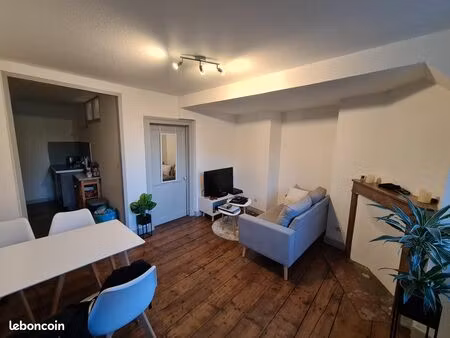 t2 non-meuble 2ème étage 34m² dole centre 435/mois hors charges