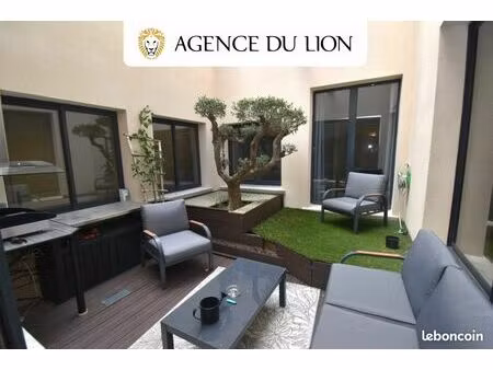 appartement 5 pièces 163 m²