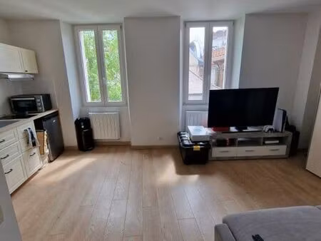 studio 1 pièce 20 m²