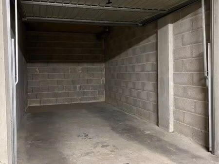 box parking 14m2