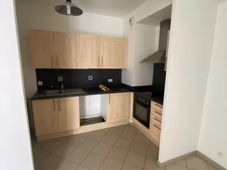 appartement t2 avec box