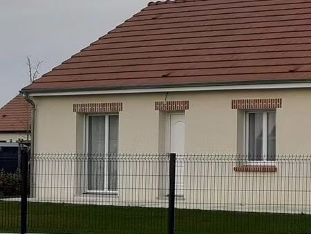 grand logement provisoire meublé  équipé ou non.idéal pour 1 ou 2 personnes. bail de 6 à 1