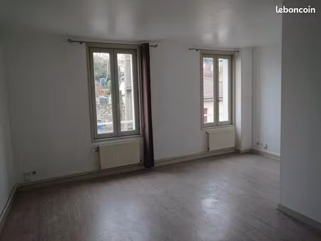 ? à louer – t4 spacieux avec extérieurs – cours (69) - 74 m² – 3 chambres – disponible imm