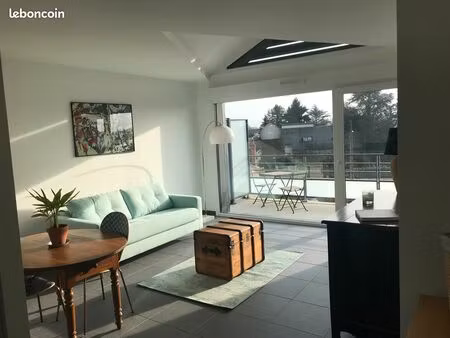 studio meublé avec parking