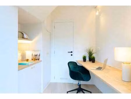 merode et cinquantenaire // bureau neuf pour independant