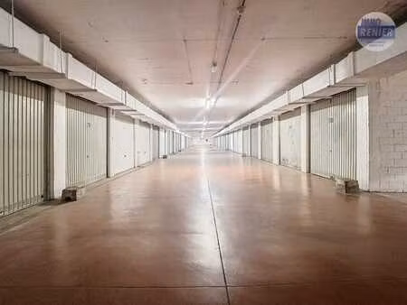 à vendre garage box 12m2 à anderlecht