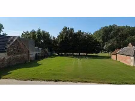 mooi gelegen bouwgronden in denderbelle te koop.