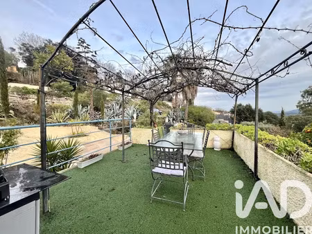 location meublée appartement 3 pièces 88 m² à les adrets-de-l'esterel (83600)  1 550 €