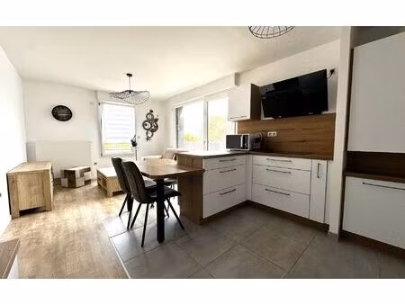 location appartement  62.59 m² t-2 à saint-max  850 €