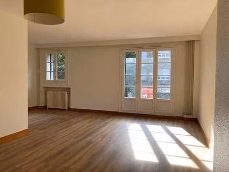 location appartement 3 pièces à flers (61100) : à louer 3 pièces / 170m² flers