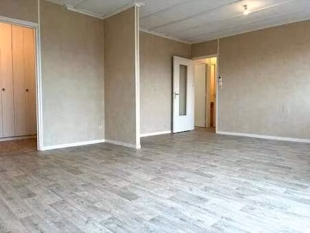 location maison à brillon-en-barrois (55000) : à louer / 112m² brillon-en-barrois