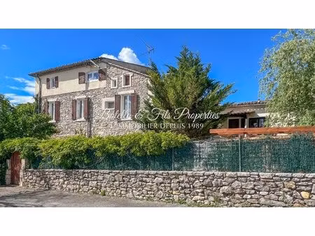 maison de village