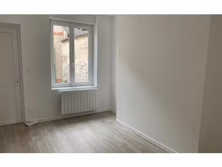 location appartement  36.6 m² t-1 à beauvais  550 €