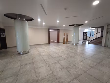 local commercial zone attractive