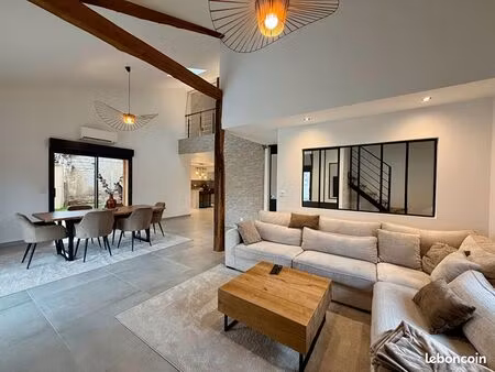 maison 6 pièces 200 m²