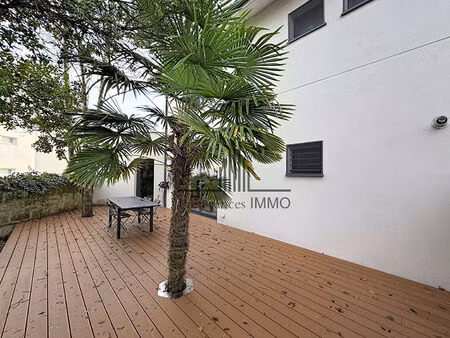 maison moderne 3 ch avec garage et jardin