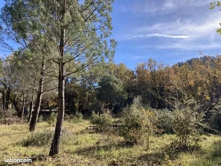 terrain 1 400 m² neoules