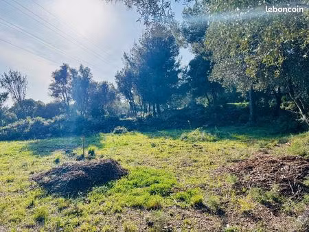 terrain 790 m² ollioules