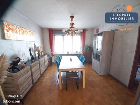 maison 8 pièces 163 m²