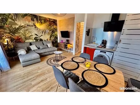 t2 rénové et meublé résidence manganao piscine et plage privée + citerne d'eau + excellent