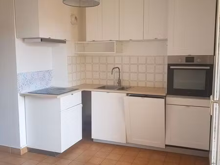 location d'appartement non meublé 2 pièces - 54 m² avec garage