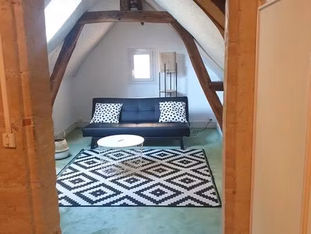 a louer grand t2 65m² non meuble