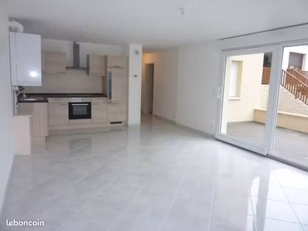 appartement 3 pièces 60 m²