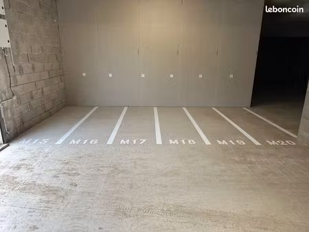 loue place de 2 roues