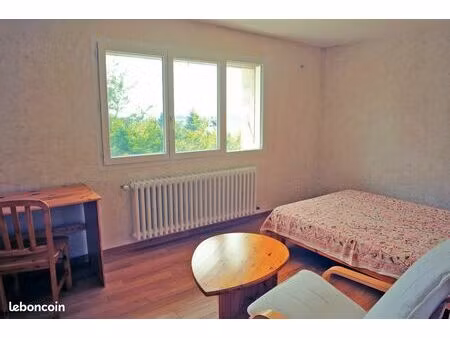 confortable t1 meublé et entièrement équipé à vétraz-monthoux  quartier très calme  cachet