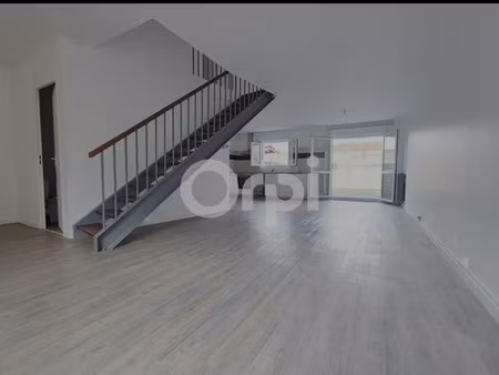 location maison 4 pièces 104.85 m² à pithiviers (45300)  945 €