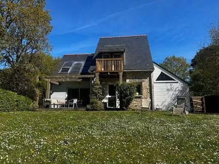 location maison meublé à locoal-mendon (56550) : à louer meublé / 121m² locoal-mendon