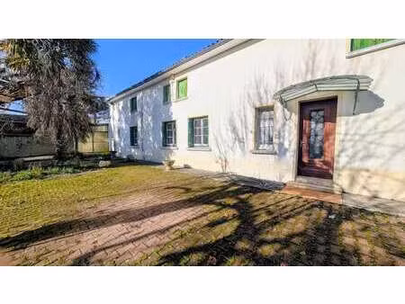 vente maison à salles-d'angles (16130) : à vendre / 98m² salles-d'angles