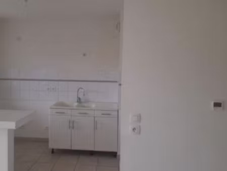 a louer t4 de 84 72m2