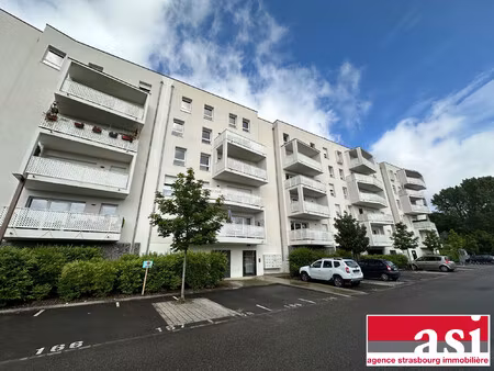 appartement 2p de 43 m² - balcon - cave et deux parking