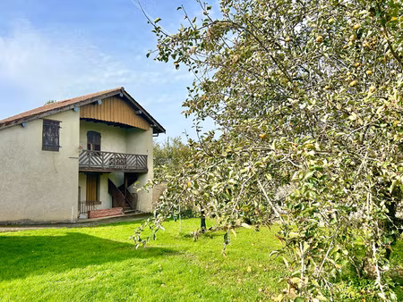 maison bressanne avec annexes sur 3050 m2 de terrain