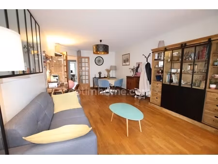 médiathèque  à 10' à pied de la gare  appartement de 92m2 en excellent état avec parking c