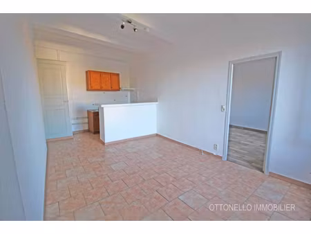 appartement loué roquebrune-sur-argens 2 pièces 39.86 m2