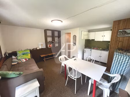 petit t2 en rez de jardin