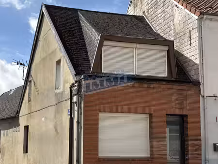 maison de ville rénovée à avesnes le comte
