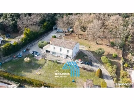 maison 8 pièces 150 m²