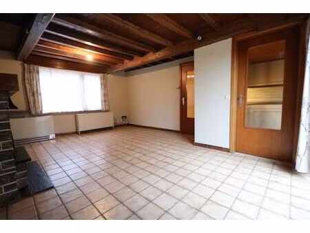 woning met 3 slaapkamers  zuidgerichte tuin en garage in het centrum van zuienkerke.