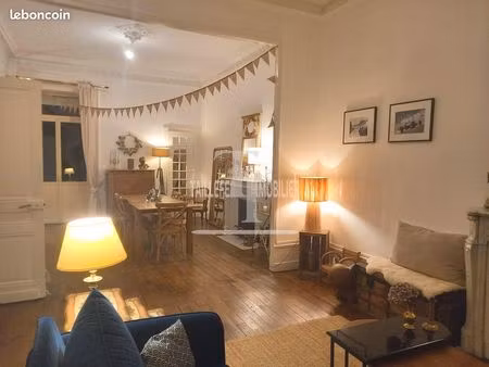 maison 8 pièces 180 m²