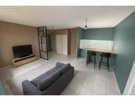 appartement a louer de plein pied