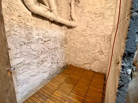 cave (très sèche) - square port royal (13e) - 2 5m2 - disponible tout de suite