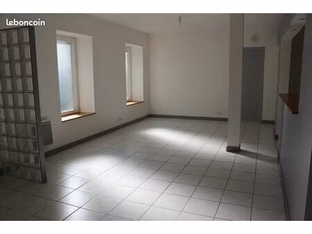 appartement 70 m2 grand salon sejour 2 chambrest