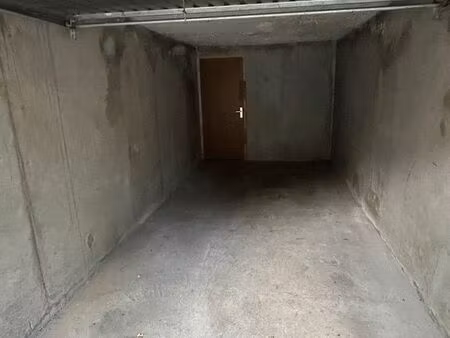 location box garage fermé