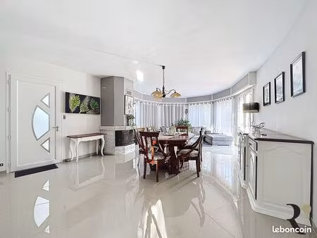 maison 4 pièces 126 m²